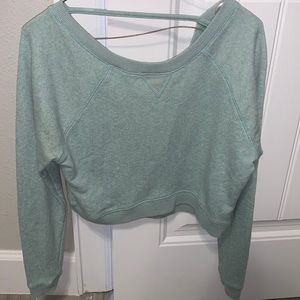 Green crop long sleeve!